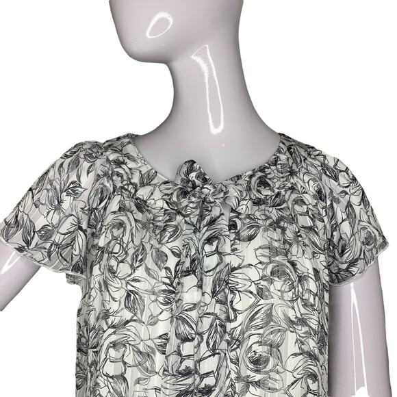 Sara Michelle Petite Top Short Sleeve Elastic on Waist B/W Floral … - Picture 2 of 10